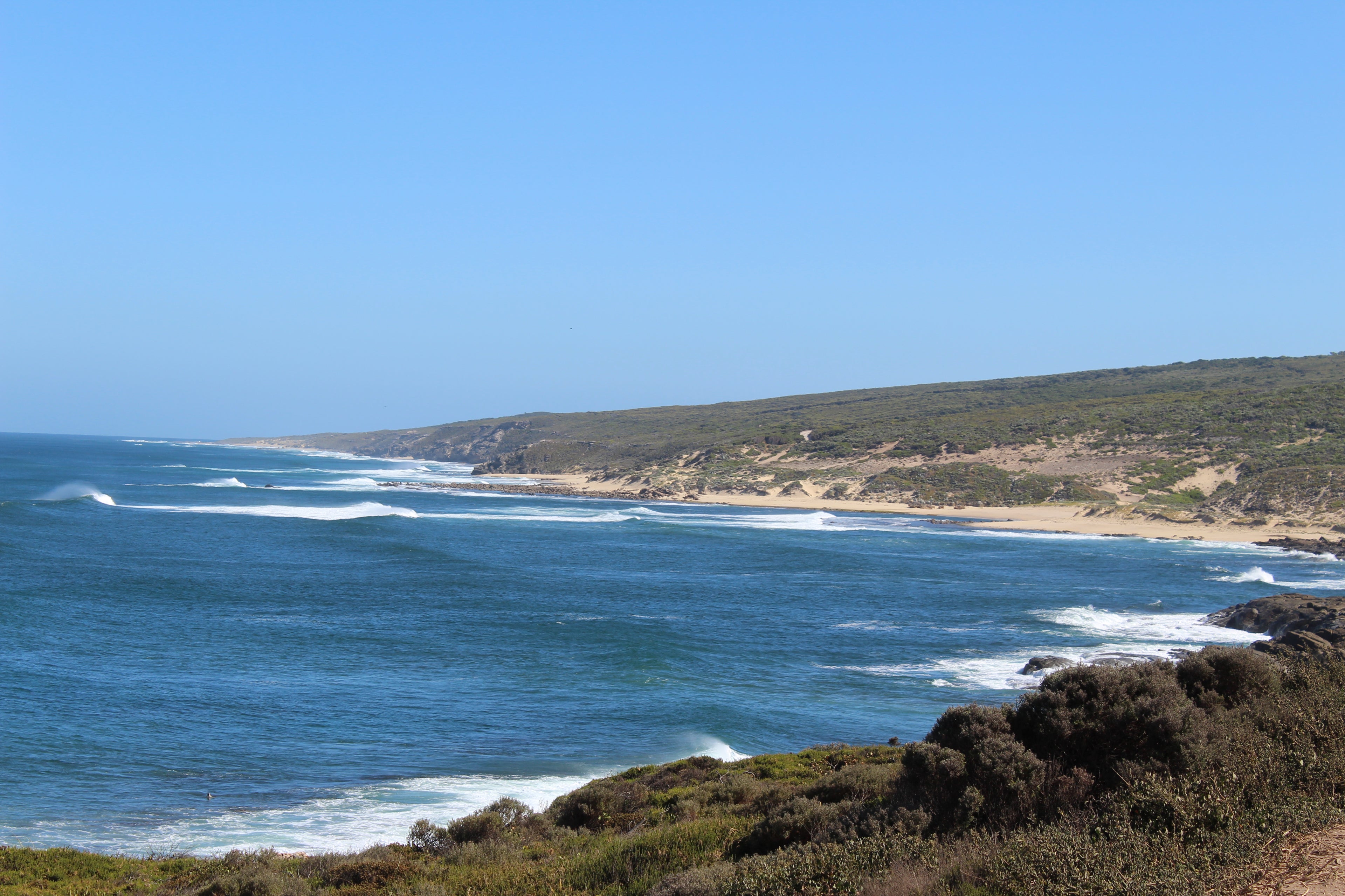 Scenic shot of Australia's beautiful shoreline.